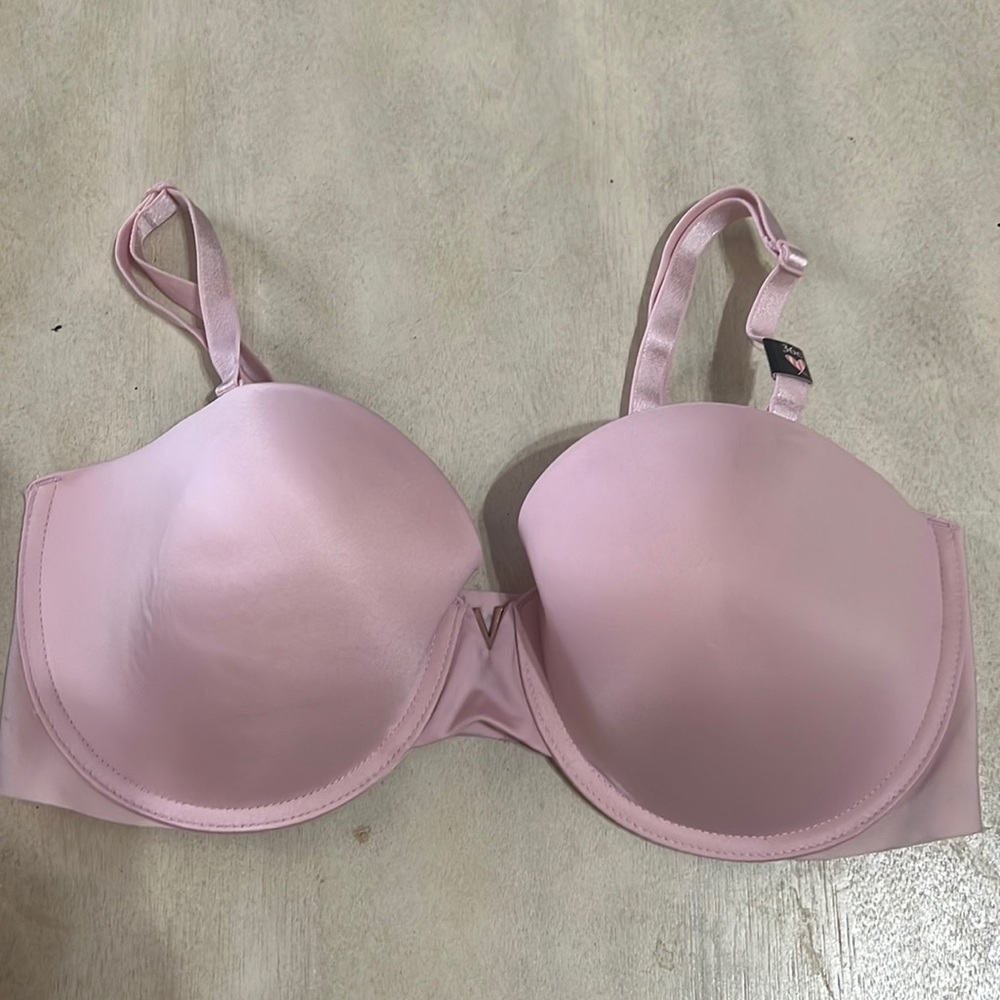 NWT Victoria Secret bra